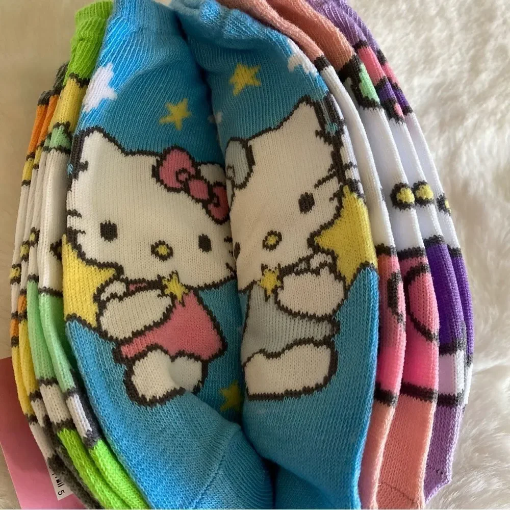Hello Kitty 5 Pair Zodiac No Show Socks Astrology Horoscope NWT Women's